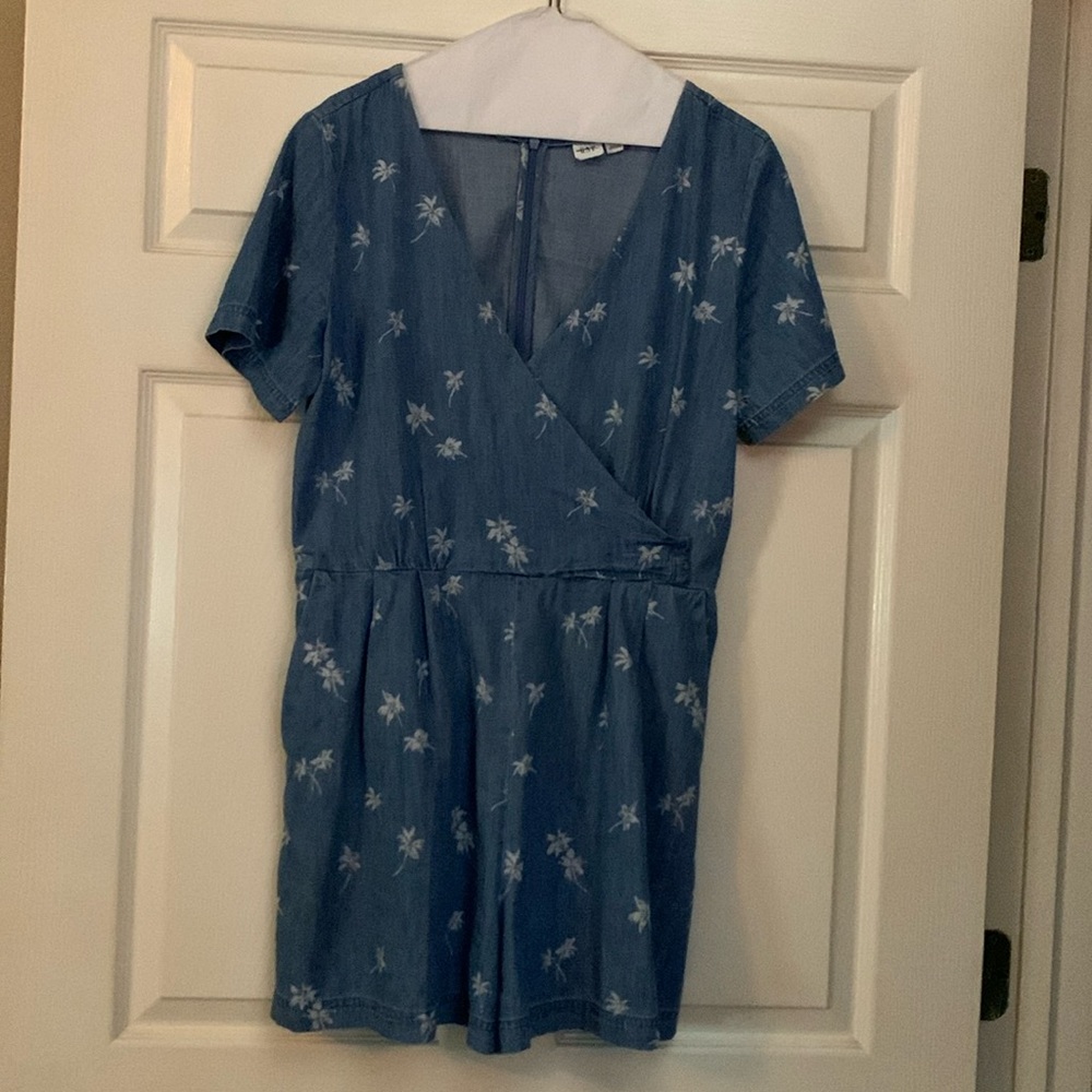 Gap Denim Romper Size 8 light blue